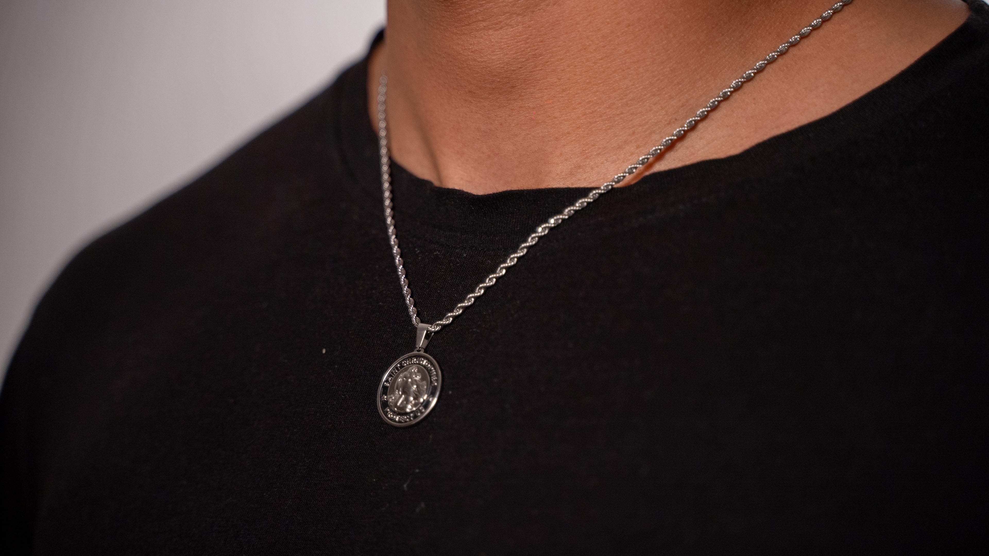 COLGANTE ST. CHRISTOPHER