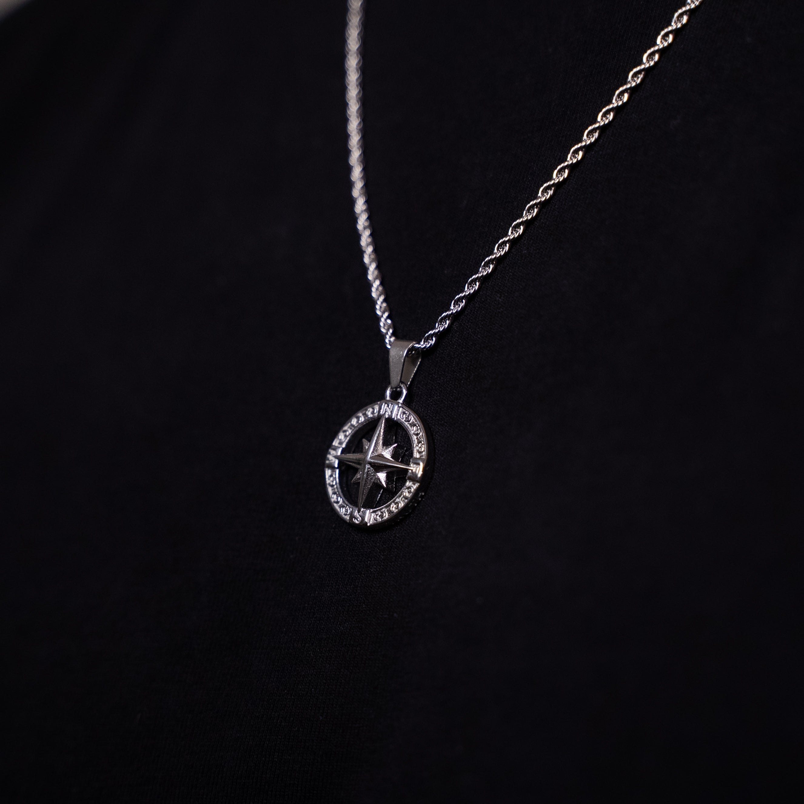 COLLAR COMPASS