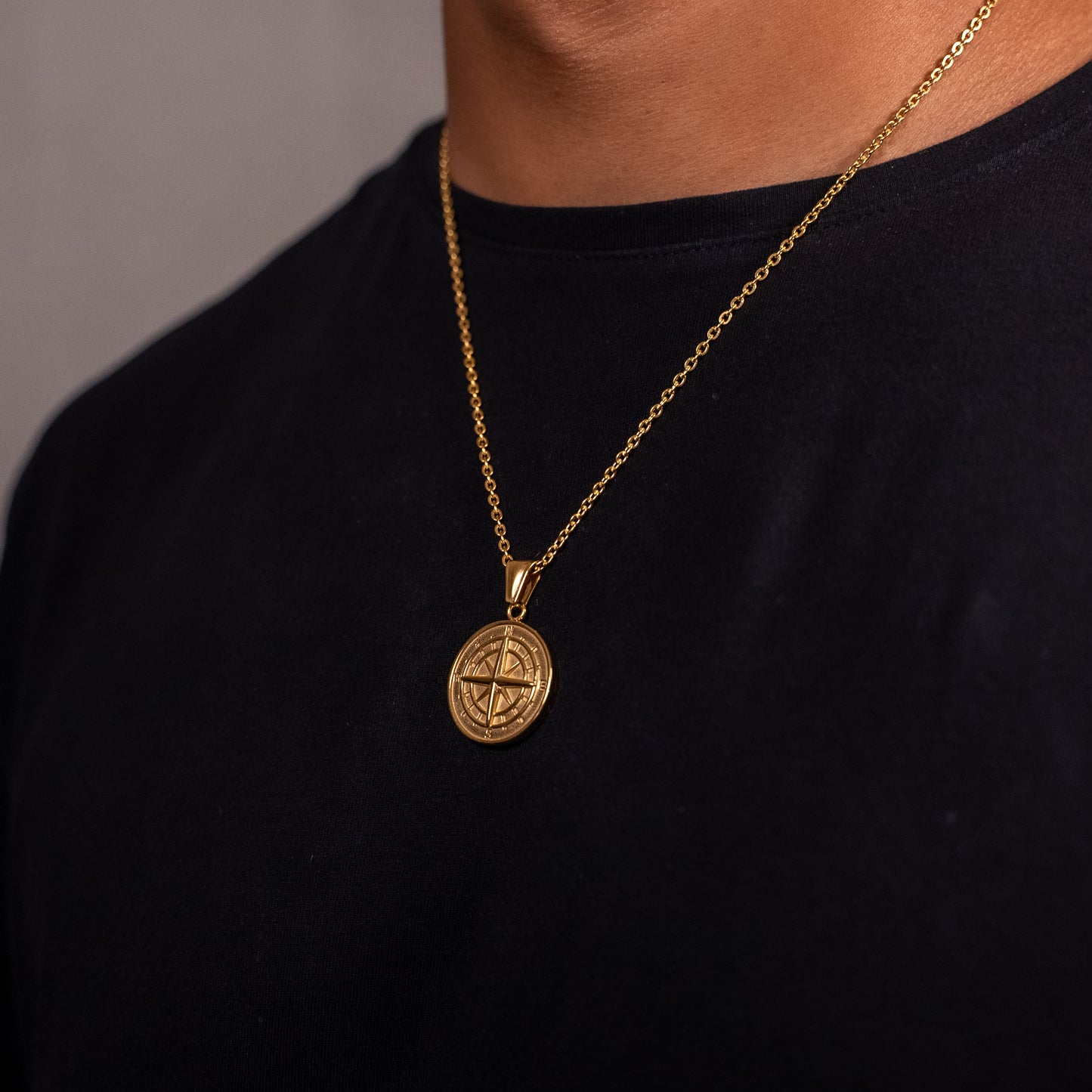 COLLAR COMPASS GOLD